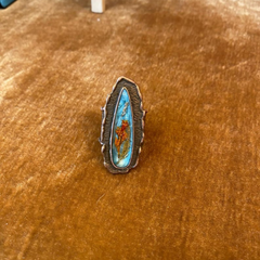 Copper Plated Hammered Brass Ring with Dried Flowers in Resin | 70’s Boho Nature Jewelry