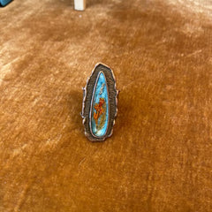 Copper Plated Hammered Brass Ring with Dried Flowers in Resin | 70’s Boho Nature Jewelry