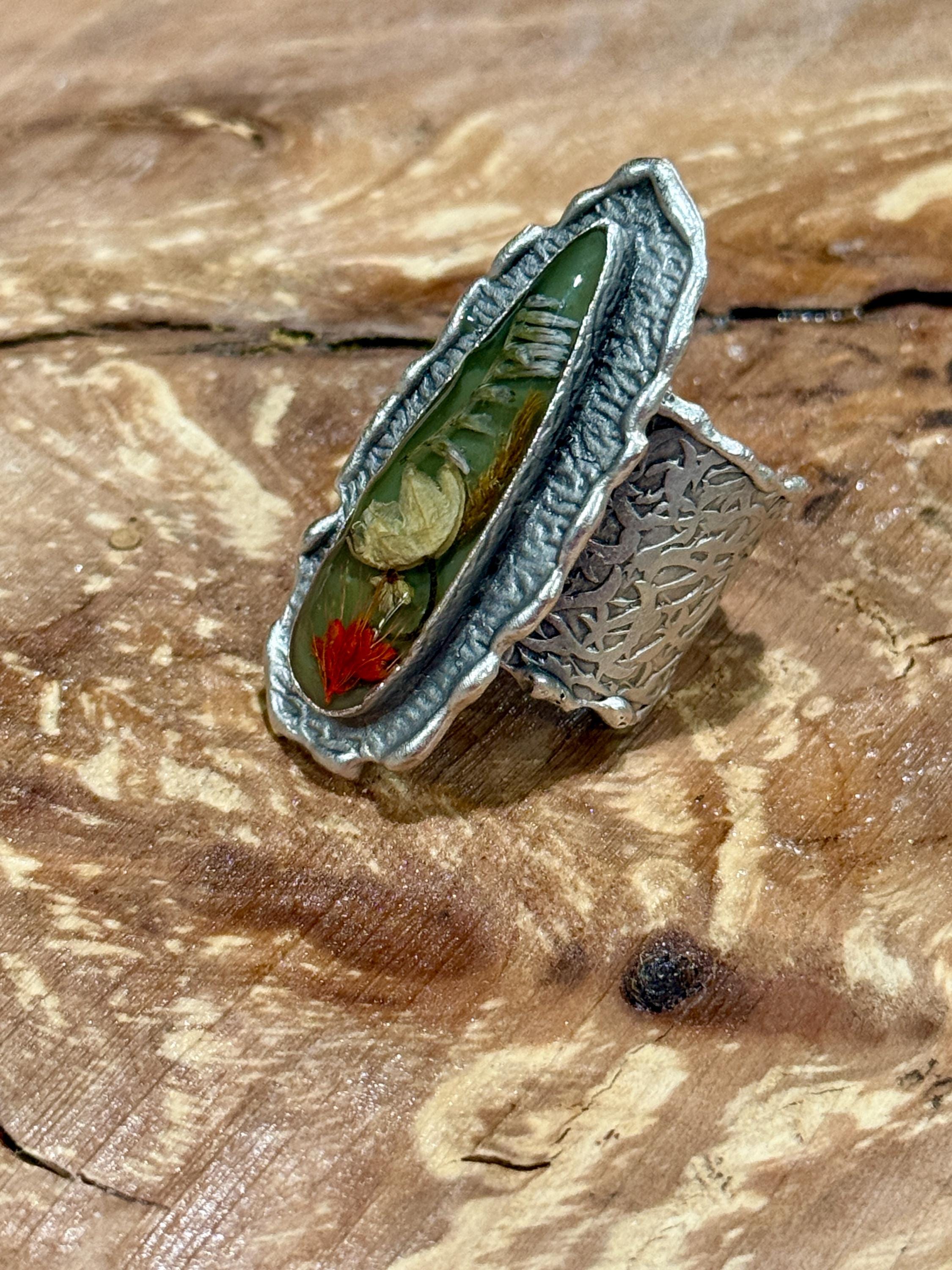 70s inspired Dried Flower Rings - boho - hippie - Statement Ring - Lily of the Valley