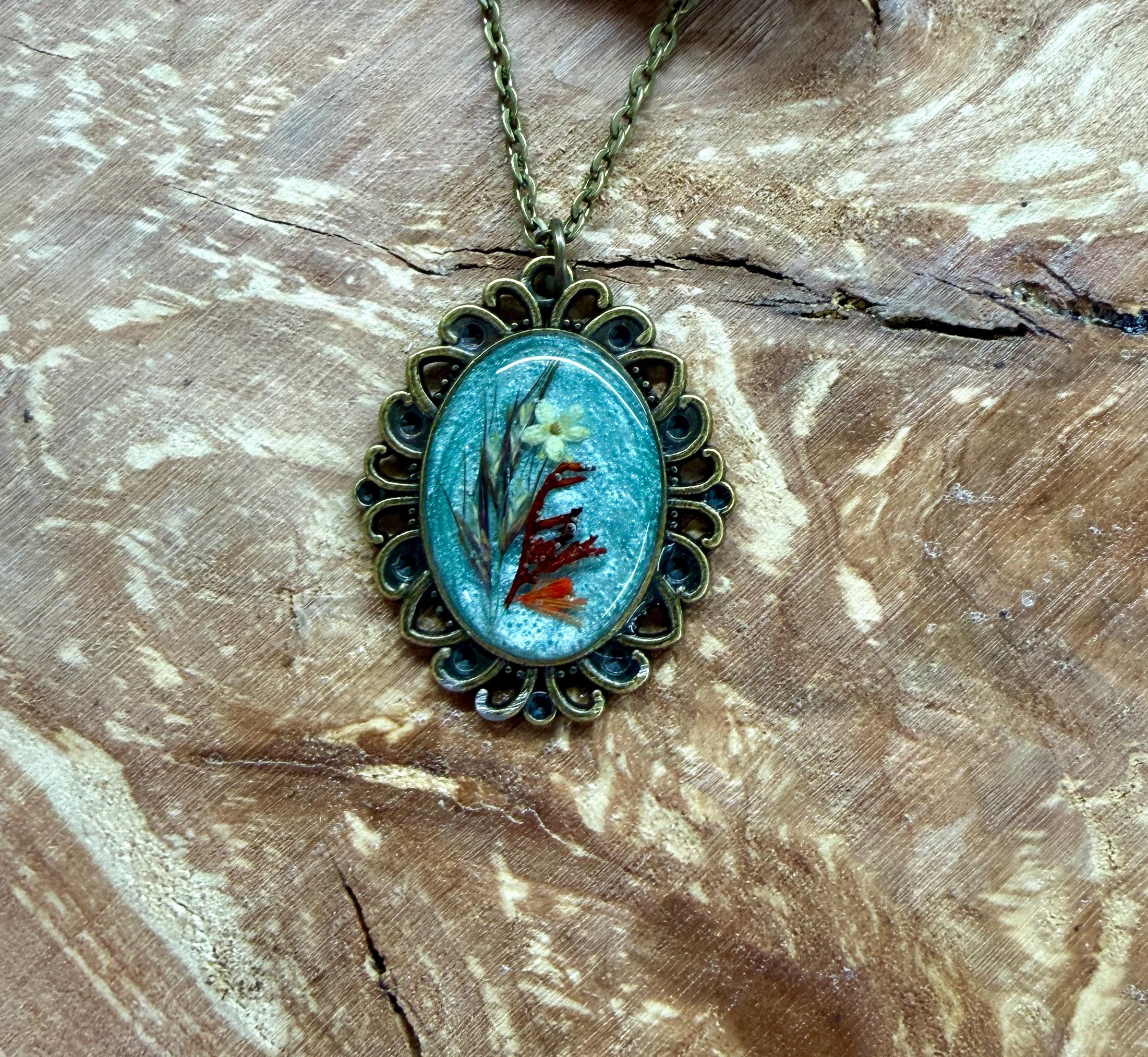 Botanical Oval Pendant Necklace  Real Dried Flower Jewelry