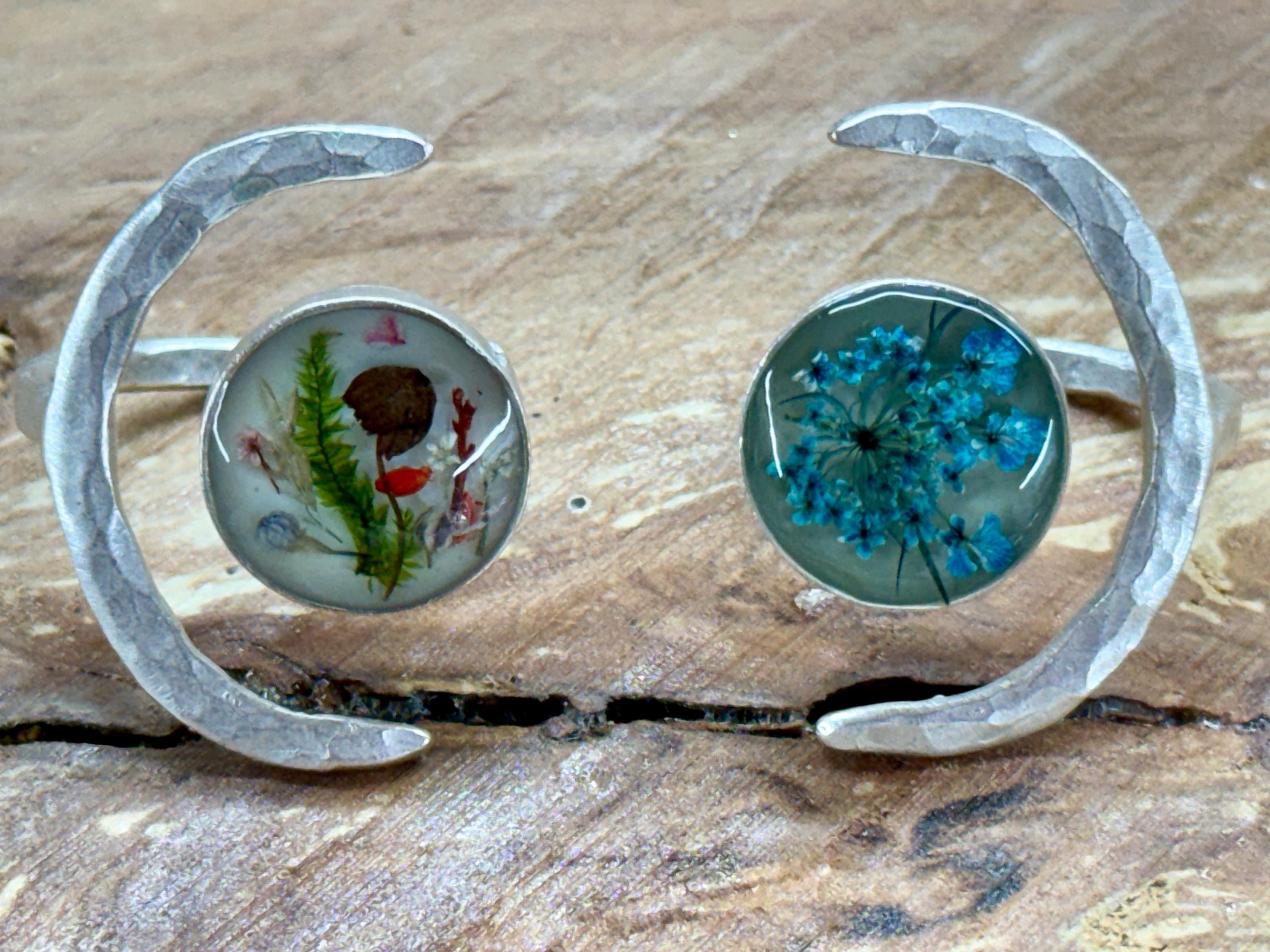 70s inspired Dried Flower Ring - boho - hippie - Statement Ring - Crescent Moon Celestial