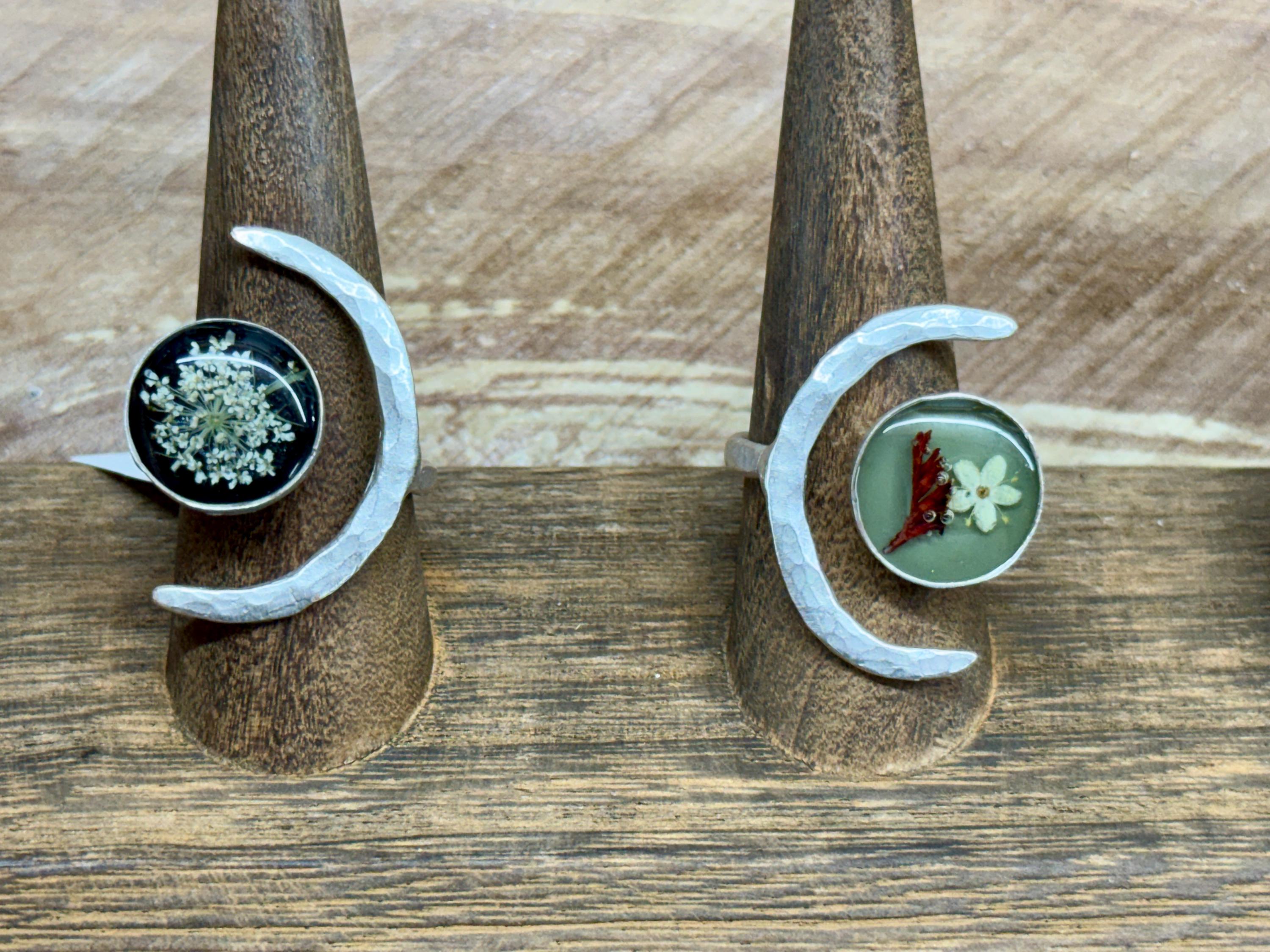 70s inspired Dried Flower Ring - boho - hippie - Statement Ring - Crescent Moon Celestial - Adjustable