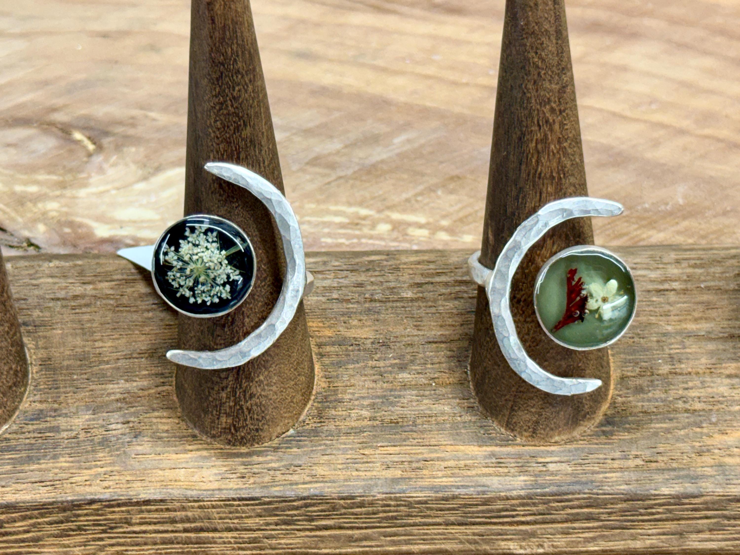 70s inspired Dried Flower Ring - boho - hippie - Statement Ring - Crescent Moon Celestial - Adjustable