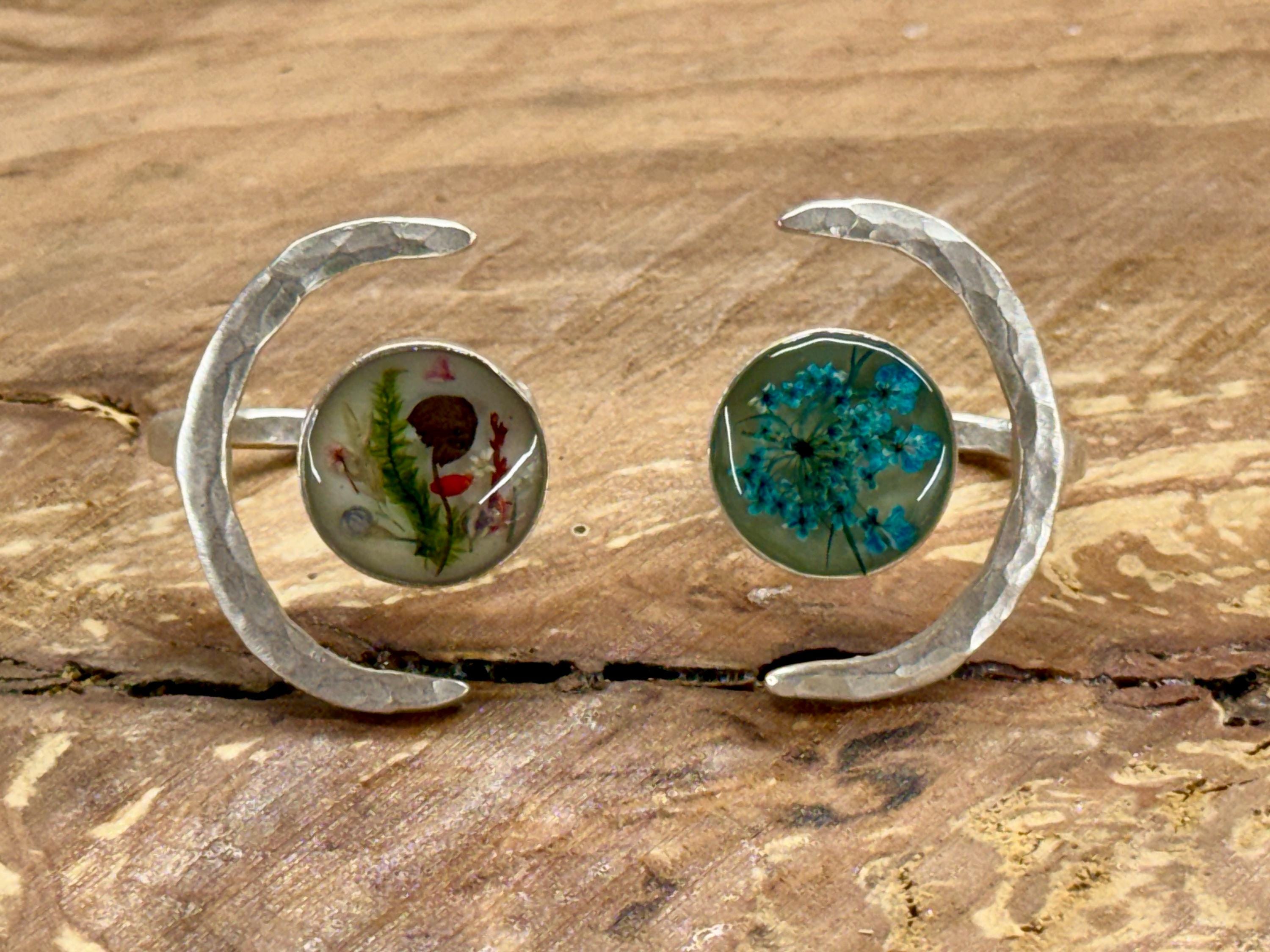 70s inspired Dried Flower Ring - boho - hippie - Statement Ring - Crescent Moon Celestial
