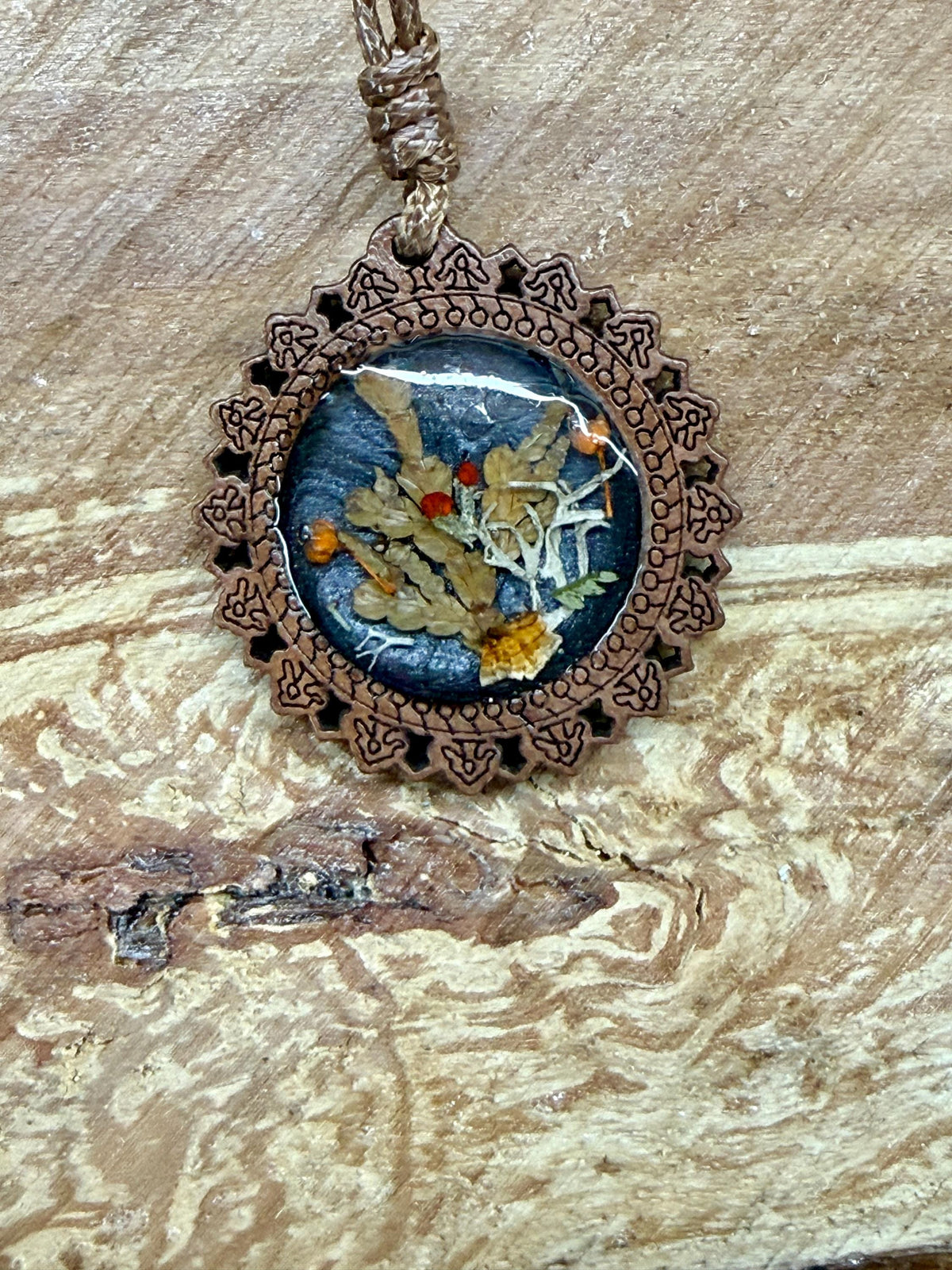 Gender Neutral Botanical Mandala Resin Necklace  Real Wildflower  Nature-Inspired Resin Pendant, Boho Earthy Jewelry