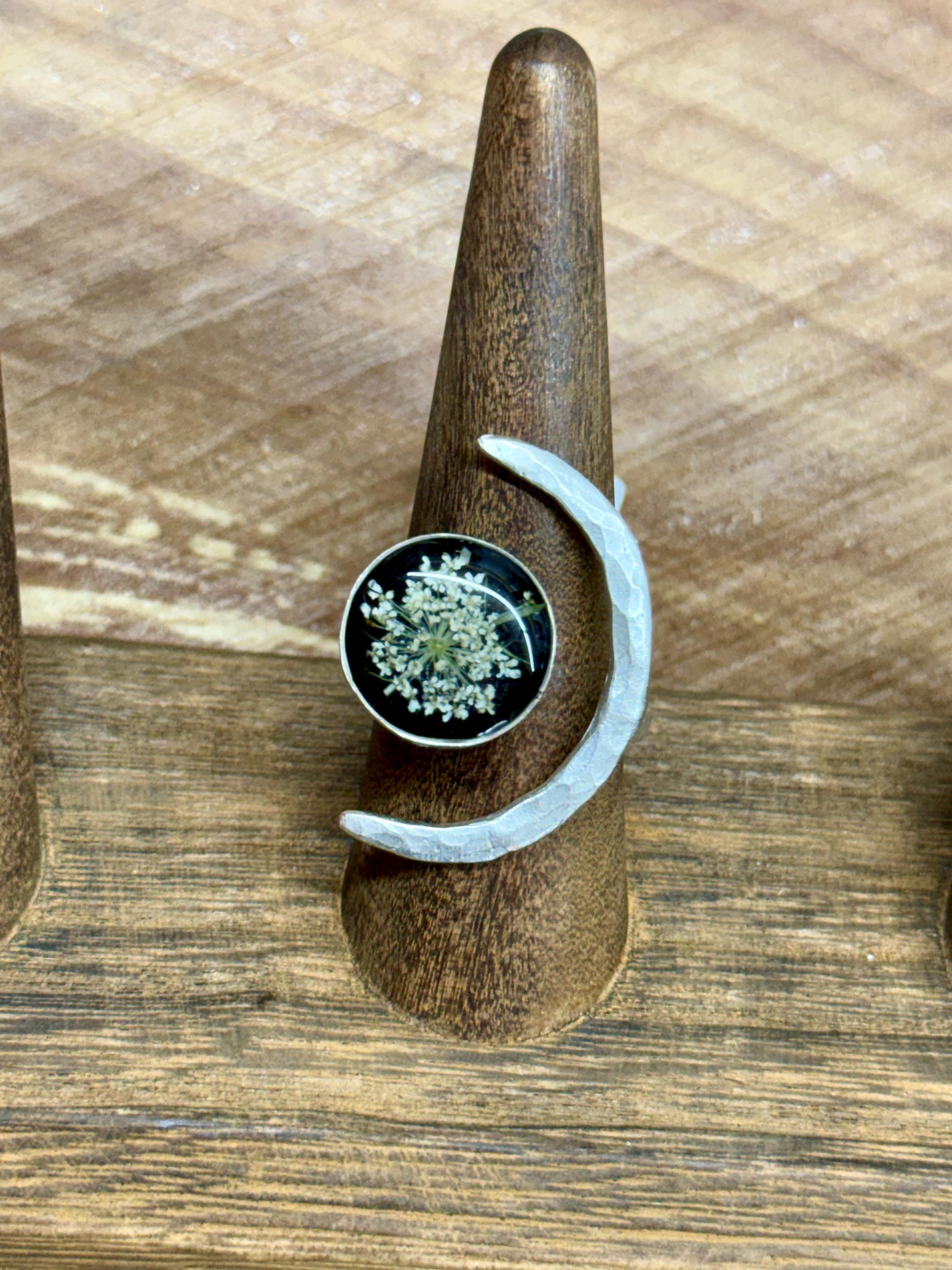 70s inspired Dried Flower Ring - boho - hippie - Statement Ring - Crescent Moon Celestial - Adjustable